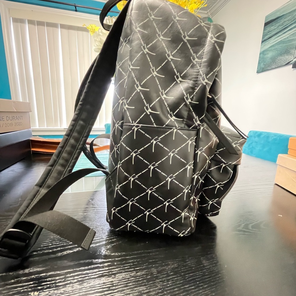 Black and White Patterned Backpack - Picture 3 of 4